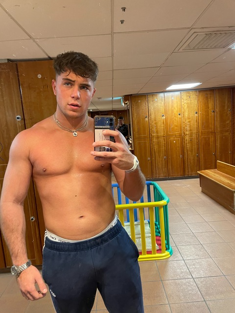 dannywright0 (DANNY WRIGHTY 😈👀 Top 0.5%🌎) free OnlyFans Leaked Pictures & Videos 

 picture 2