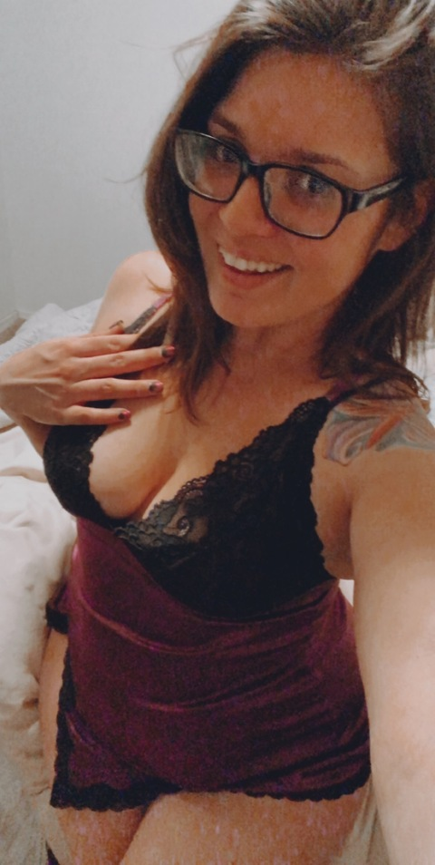 danyelle0420 OnlyFans Leaked Photos and Videos 

 picture 2