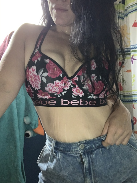 daphnemoon357 (Daphne Moon 🌒) OnlyFans Leaks 

 picture 2