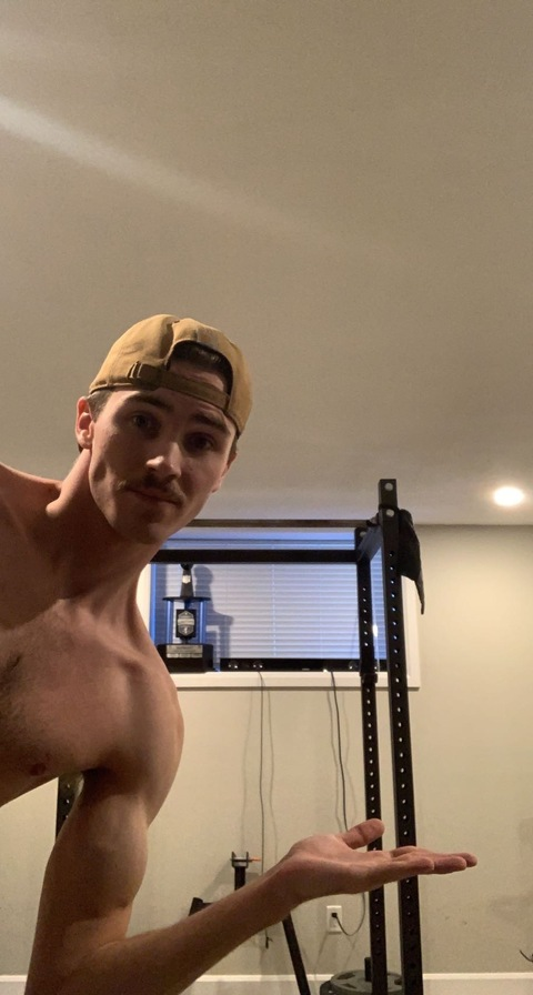 Get Free access to @darbleymiller (Bradley Miller) Leak OnlyFans 

 picture 2