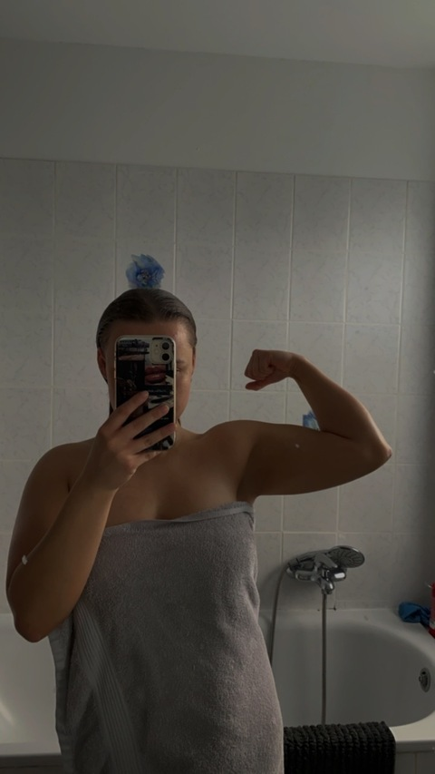 Get Free access to @daria_fbb (Daria) Leak OnlyFans 

 picture 2