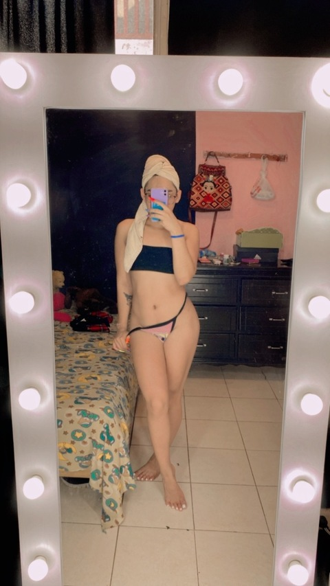 View darianvalencia (Darian Valencia) OnlyFans 1 Photos and 0 Videos leaks 

 picture 2
