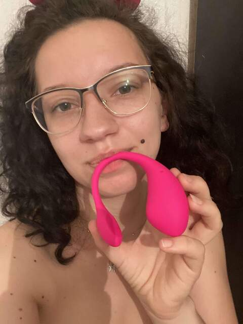 Onlyfans free content darlingatore 

 picture 2