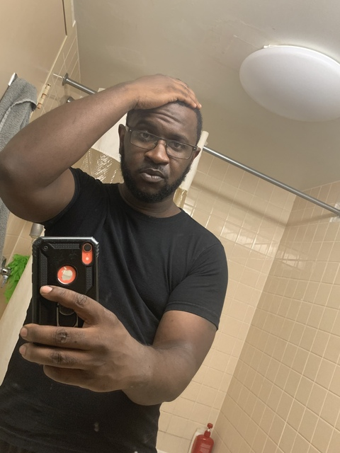 datdudecue OnlyFans Leaks (3 Photos and 0 Videos) 

 picture 2