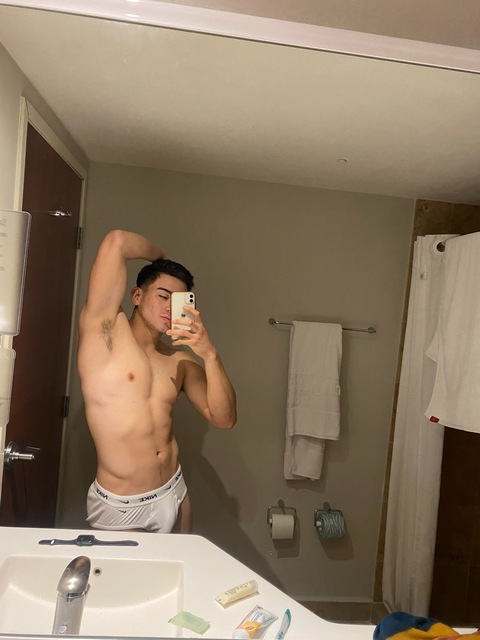 View Alex Lucabech (davs_rosales) OnlyFans 20 Photos and 0 Videos leaks 

 picture 2
