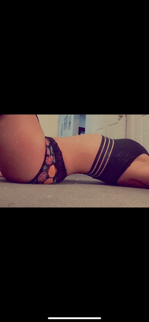 dawntaylor1 OnlyFans Leak 

 picture 2