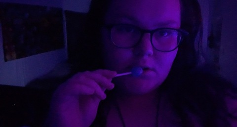 demonmonkey98 (Stephanie) OnlyFans Leaks 

 picture 2