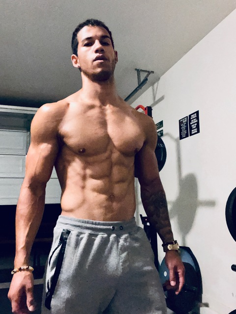 View Troy (deploytroy) OnlyFans 16 Photos and 0 Videos leaked 

 picture 2