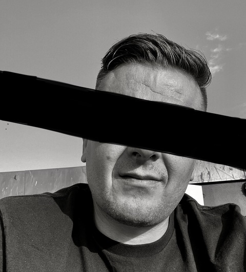 View derbyshiremale (Carl) OnlyFans 33 Photos and 4 Videos leaks 

 picture 2
