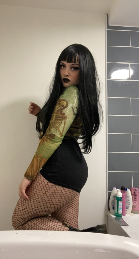 desperadosnmenthol (katie 🖤) OnlyFans Leaked Pictures and Videos 

 picture 2