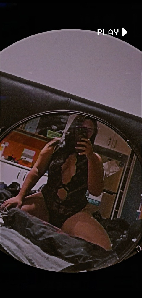 devilgirl6157 OnlyFans Leaks (16 Photos and 1 Videos) 

 picture 2