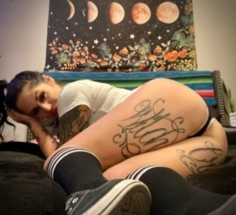 View Heather Marie (devils.plaything) OnlyFans 40 Photos and 8 Videos for free 

 picture 2