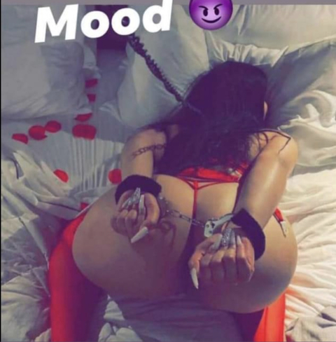 dezaraysgonnaplay (Dezaray Plays 😘) OnlyFans content 

 picture 2