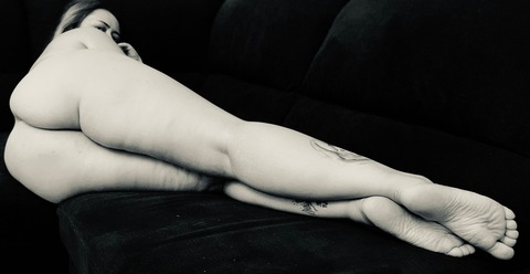 @diamondcouple9088 leaks Onlyfans content for free 

 picture 2