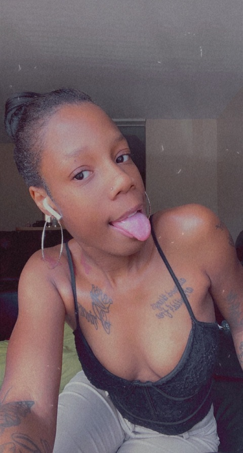 diamondso_wett (DiamondGotThatWetWet) free OnlyFans Leaked Pictures & Videos 

 picture 2