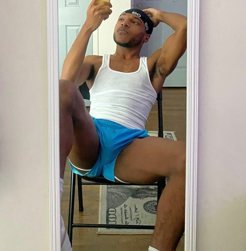 dickfamous (‎ ‎) OnlyFans Leaked Pictures & Videos 

 picture 2