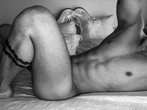 diegotorooo (Diego Toro) OnlyFans Leaks 

 picture 2