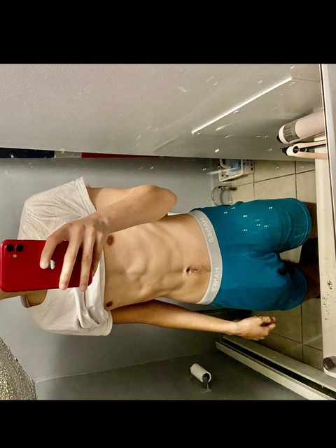 dionyrevenge OnlyFans Leak (13 Photos and 7 Videos) 

 picture 2
