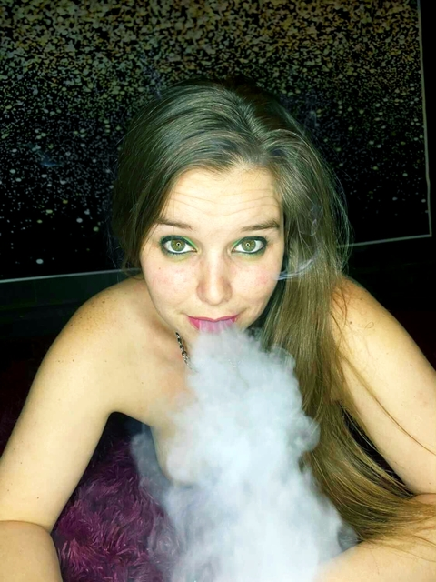 divah1991 OnlyFans Leaks 

 picture 2