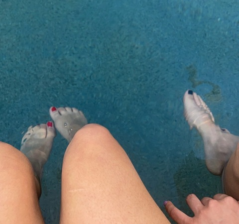 divinegodd3ss OnlyFans Leak 

 picture 2