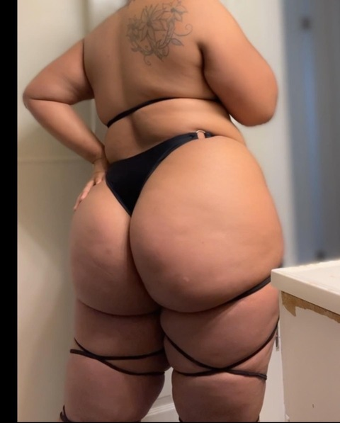 Download divyne.lola OnlyFans content free 

 picture 2