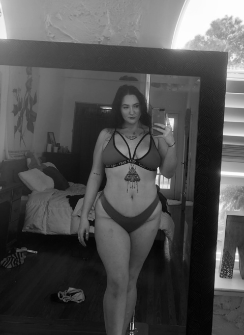 dizzyizzy420 OnlyFans Leaked (443 Photos and 72 Videos) 

 picture 2