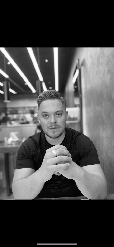 Download dmurray9 OnlyFans content for free 

 picture 2
