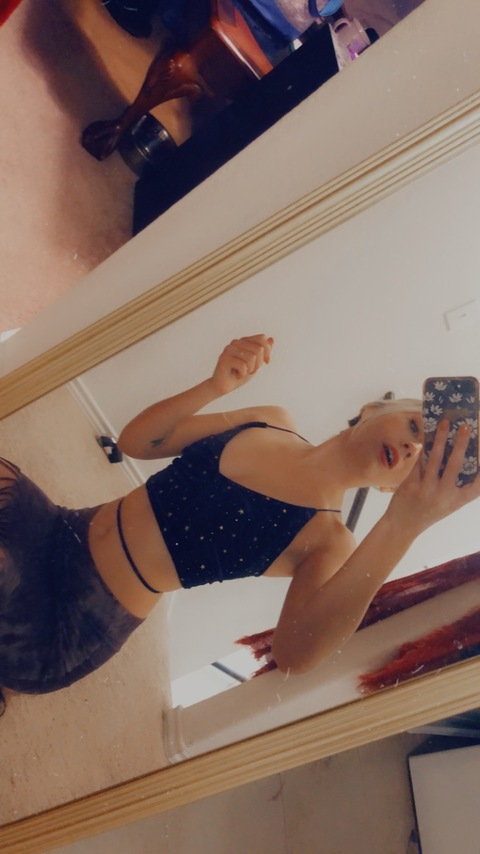View dollface100 (Dollface) OnlyFans 74 Photos and 21 Videos gallery 

 picture 2