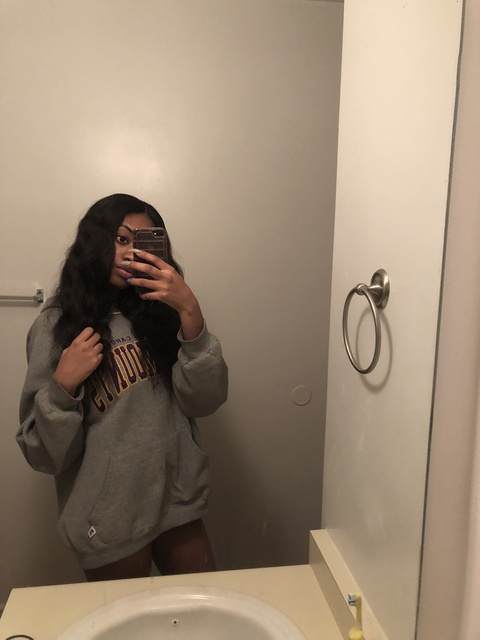View dolly.d (Dollly) OnlyFans 2 Photos and 2 Videos leaks 

 picture 2