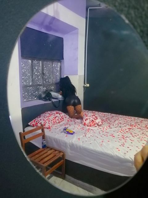 View domiis_oficial OnlyFans videos and photos for free 

 picture 2