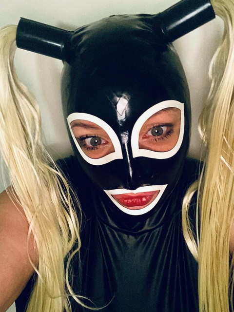 dominaclara (Domina Clara) free OnlyFans Leaks 

 picture 2