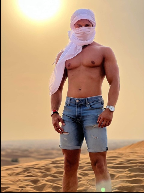 Onlyfans leak donalpar 

 picture 2