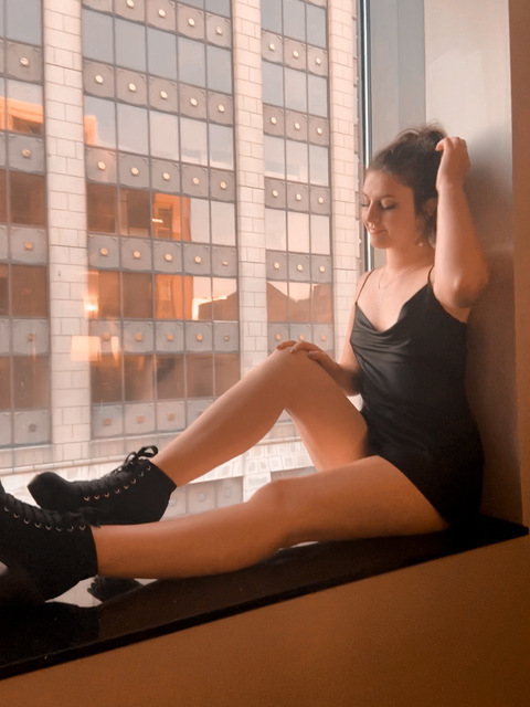 dormroomashley OnlyFans Leaked Photos and Videos 

 picture 2