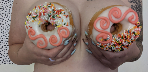 View Doughnut whore 🤍 (doughnutwhore93) OnlyFans 212 Photos and 133 Videos leaks 

 picture 2
