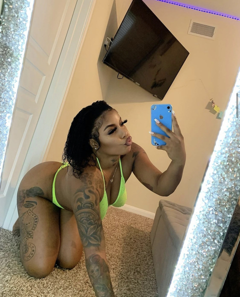 View drea.valentine OnlyFans content for free 

 picture 2