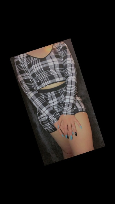 Onlyfans free content dreamchaser05 

 picture 2