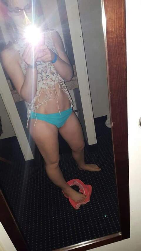 View DroolingonU (droolingonu) OnlyFans 20 Photos and 9 Videos for free 

 picture 2