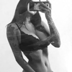 e_midna (e_midna) OnlyFans Leaked Videos and Pictures 

 picture 1