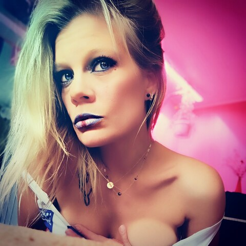 Onlyfans leak earthlingello4 

 picture 2