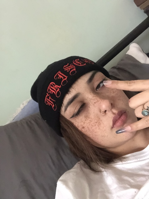 eatingcyrus OnlyFans Leaks 

 picture 2