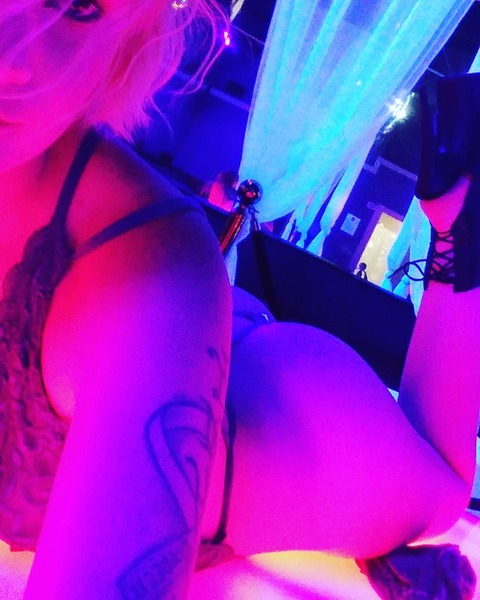 View eerinrose OnlyFans content for free 

 picture 2