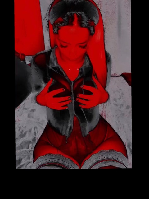 elarakush (elara kush) OnlyFans Leaked Videos and Pictures 

 picture 2