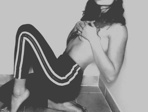 Get Free access to @elaysa Leaked OnlyFans 

 picture 2