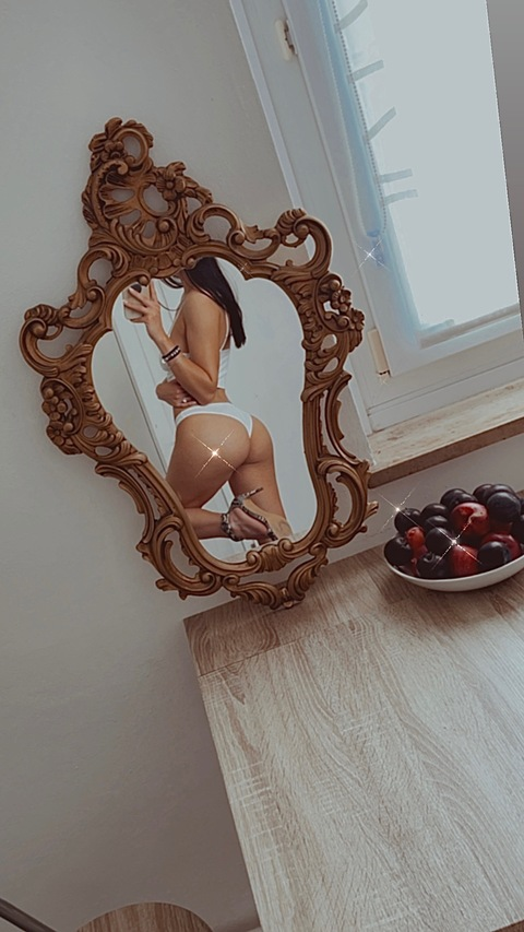 View elena.7 OnlyFans content for free 

 picture 2