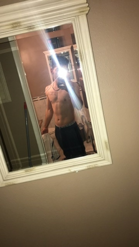 elguero18 (Jay Parker) free OnlyFans Leaks 

 picture 2