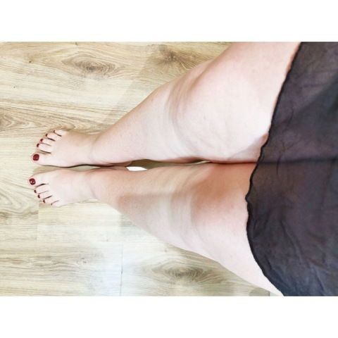 elise_sky OnlyFans Leak (11 Photos and 0 Videos) 

 picture 2