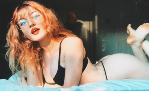 elleelleleele (Elle🤍) OnlyFans Leaked Pictures & Videos 

 picture 2