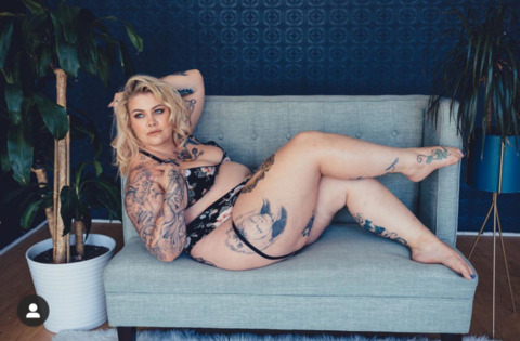 elleharlow OnlyFans Leak (36 Photos and 18 Videos) 

 picture 2