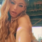 View Elle (ellehollins) OnlyFans 87 Photos and 19 Videos leaked 

 picture 1