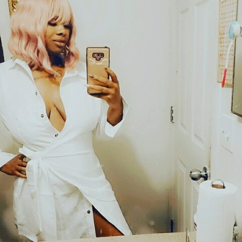 @elleking1 leaks Onlyfans photos free 

 picture 2